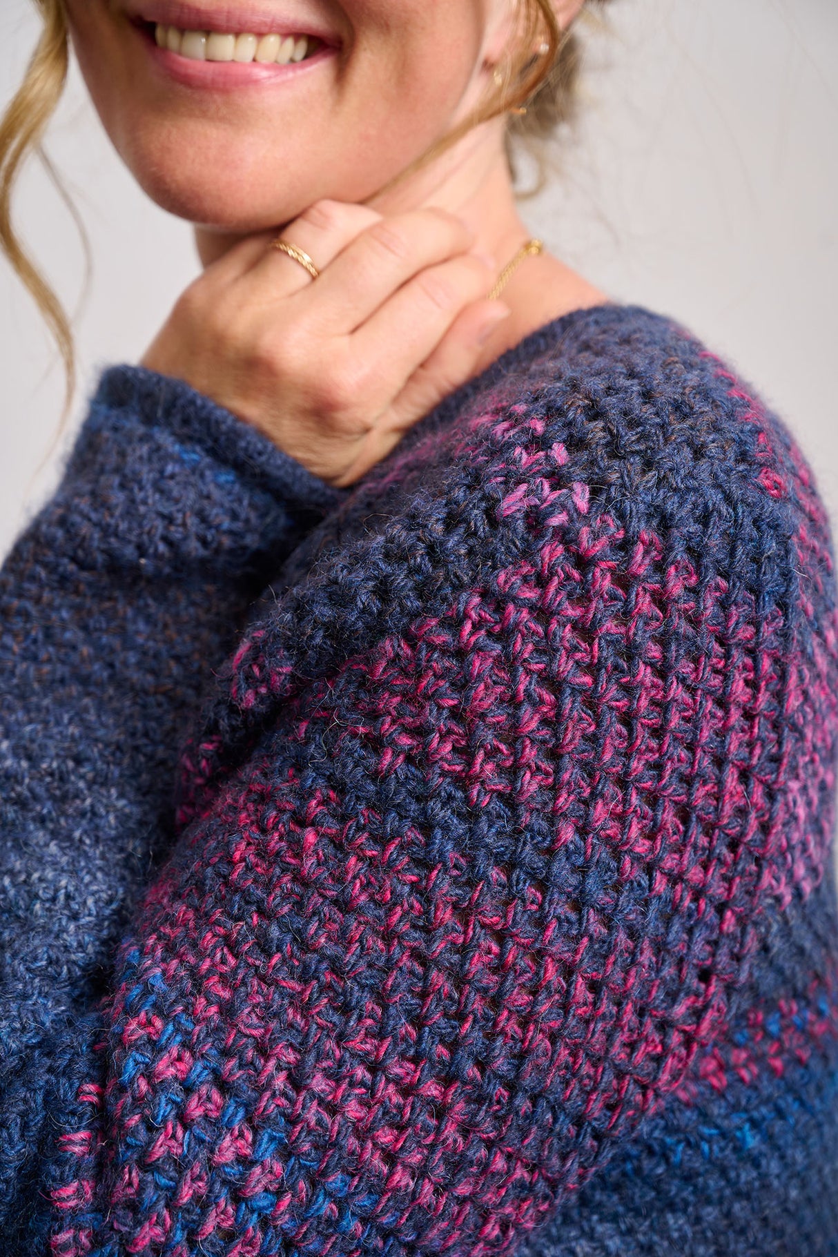 Kort, virkad jacka i Taormina