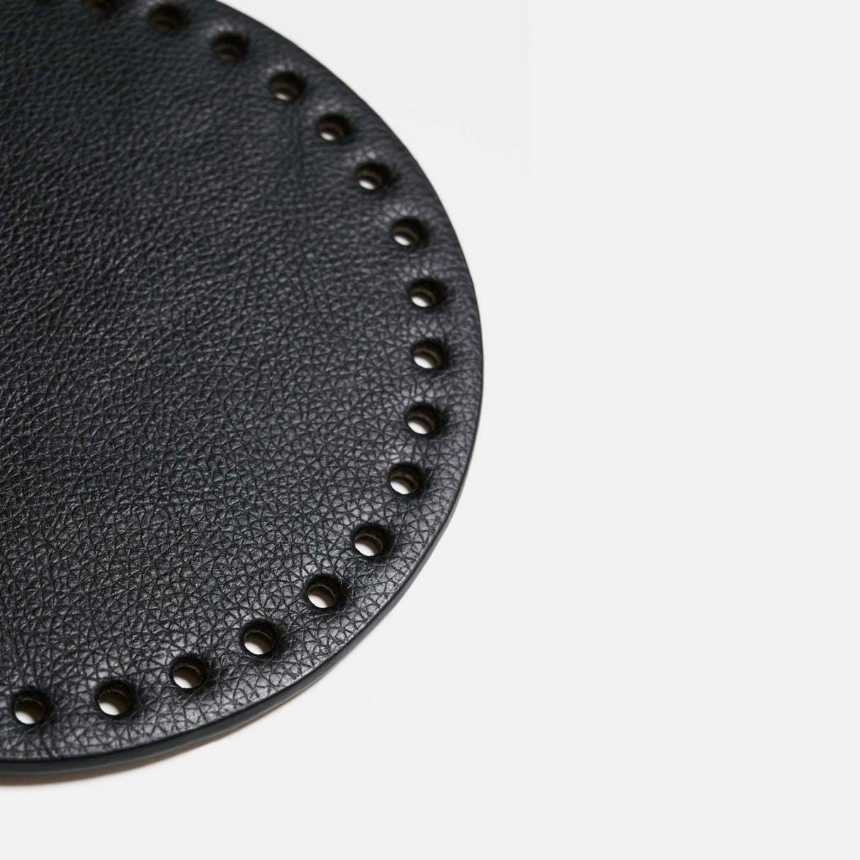 MF Create Leather Bound - Round - Black Ø15-25cm