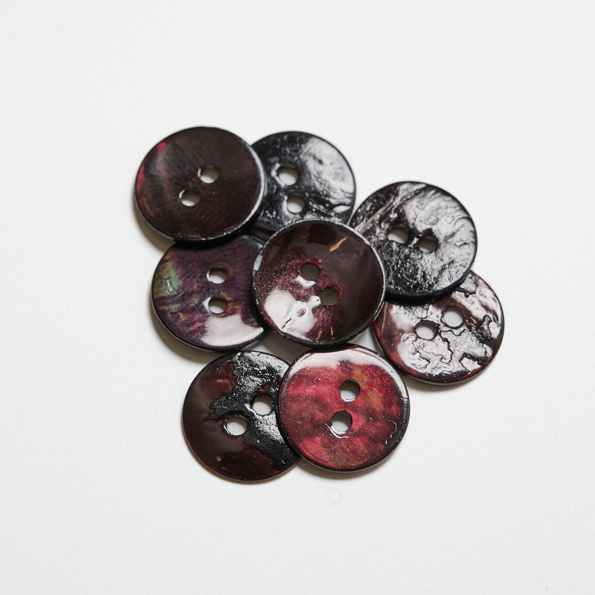 Mayflower Create Knapper - Pearl 2-håls (8st)