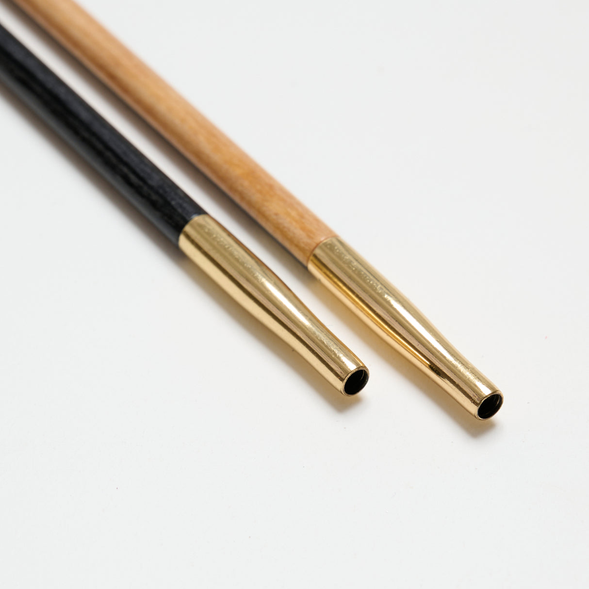 Create Black & White Utbytbara Rundstickor