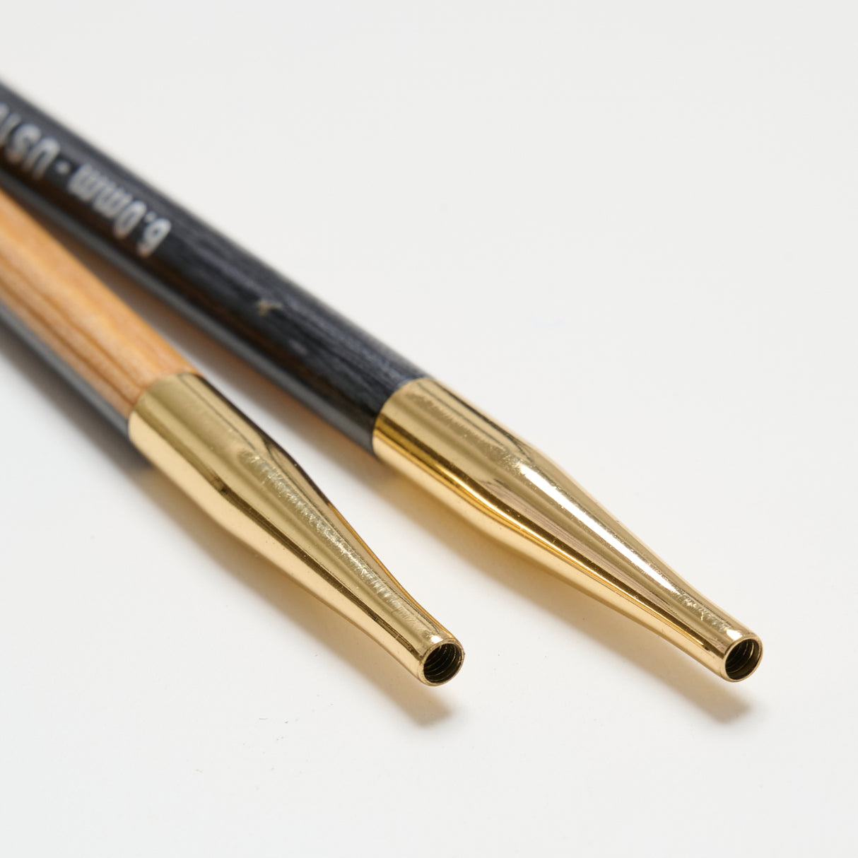 Create Black & White Utbytbara Rundstickor