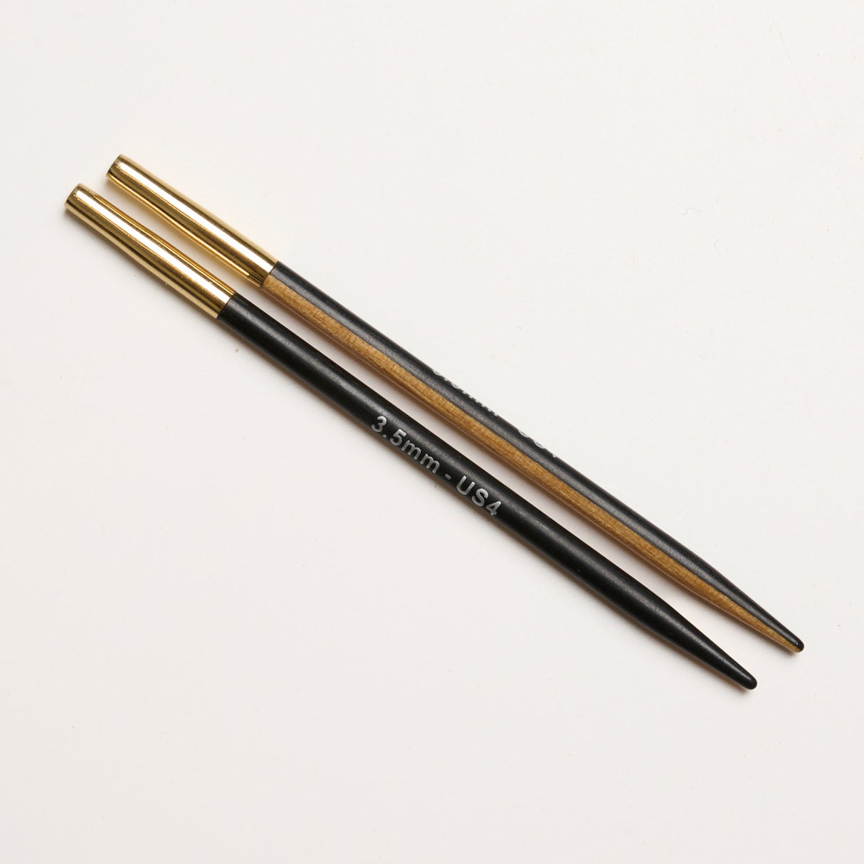 Create Black & White Utbytbara Rundstickor