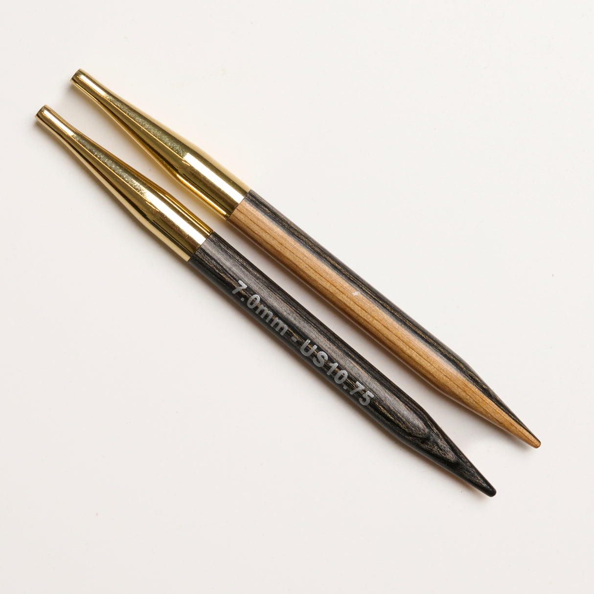 Create Black & White Utbytbara Rundstickor