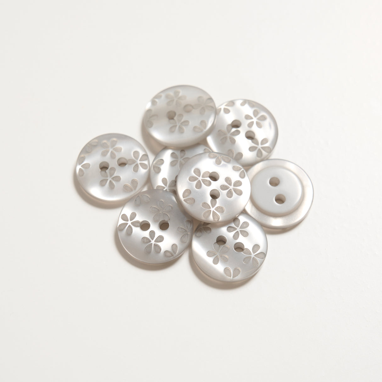 Mayflower Skapa knappar - 2 -hål med blomma