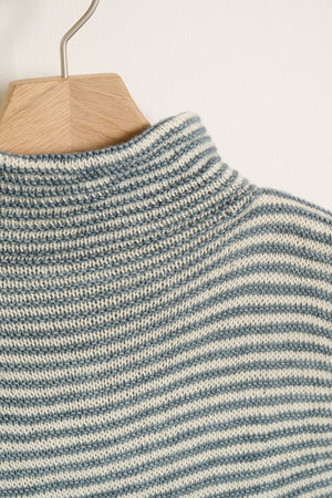 FR10 - Turtleneck-topp med retrills